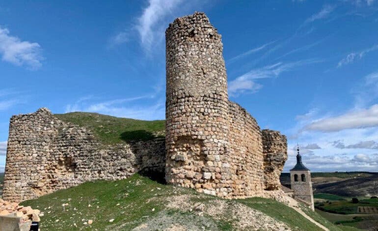Venden por Internet un castillo en Guadalajara por 500.000 euros 