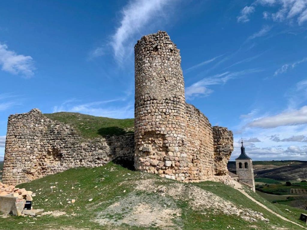 Venden por Internet un castillo en Guadalajara por 500.000 euros 