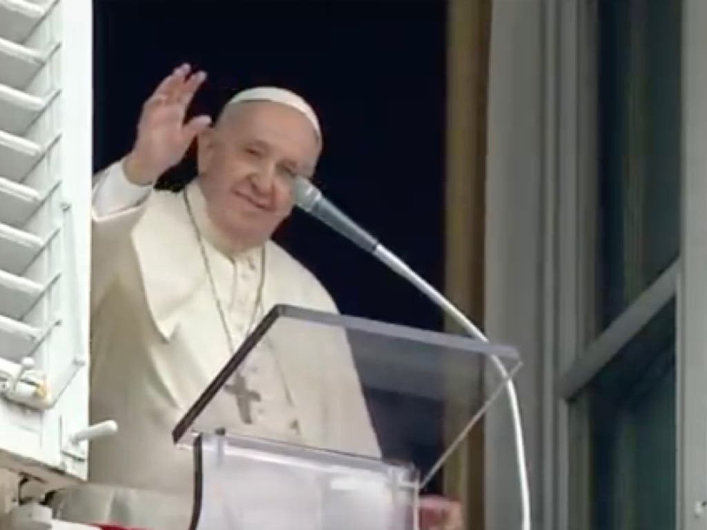 El Papa saluda a los fieles de Torrejón de Ardoz desde Roma