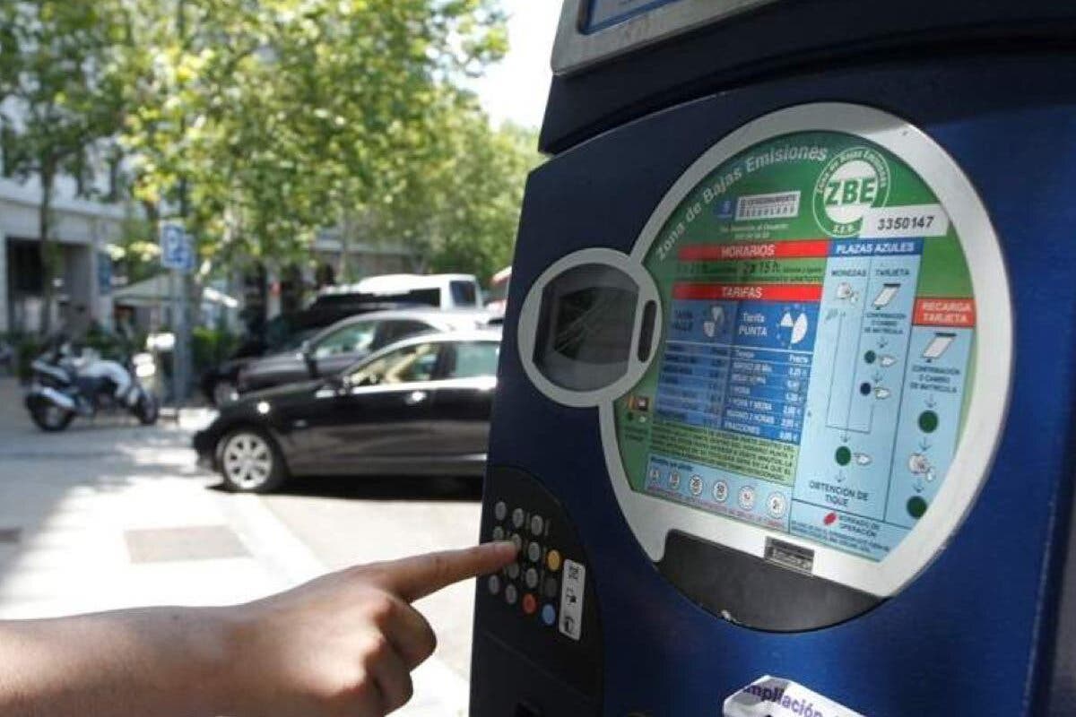 Entra en vigor la nueva tarifa de la zona SER de Madrid que incrementará los precios los días de alta contaminación