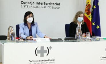 Sanidad no aclara cuándo eliminará la mascarilla en exteriores: «Estamos más cerca»