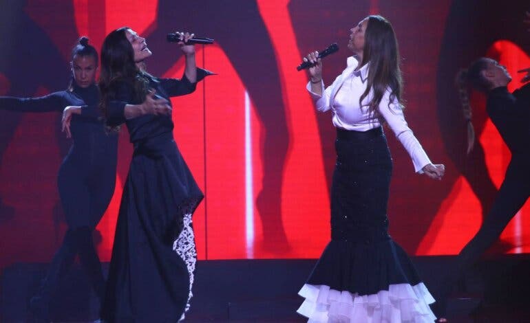 Malena Gracia, DJ Nano y Azúcar Moreno en los Carnavales de Arganda 