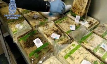 Detenidos en Barajas con 100 kilos de cocaína en sus maletas