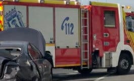 Grave un conductor atrapado tras un accidente en la M-11
