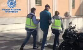 Nuevo golpe a la red que vendía pasaportes covid falsos a famosos, delincuentes, deportistas y antivacunas