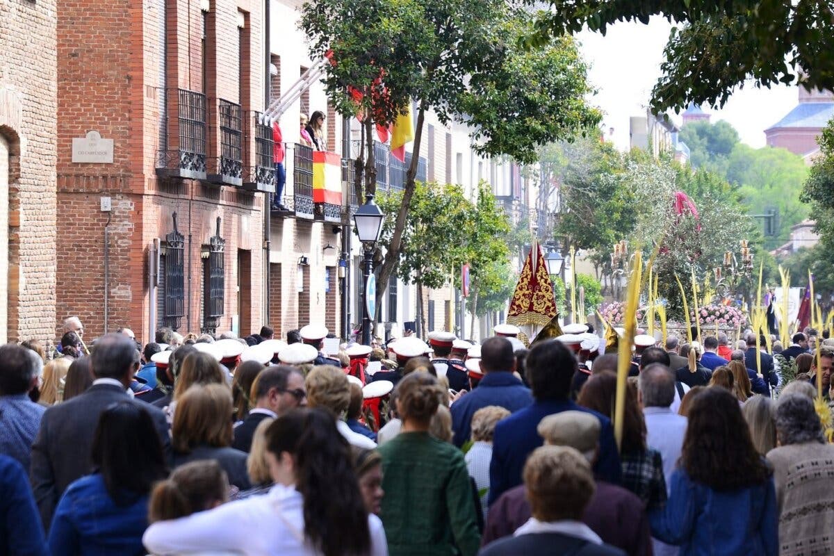 Alcalá de Henares lanza un concurso de balcones y escaparates en Semana Santa