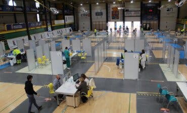 Novedades de la pandemia en Guadalajara: cierra el macrocentro de vacunación y se flexibilizan los accesos al hospital 