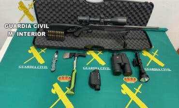 Pillado un cazador furtivo de madrugada en Guadalajara con un rifle con visor térmico