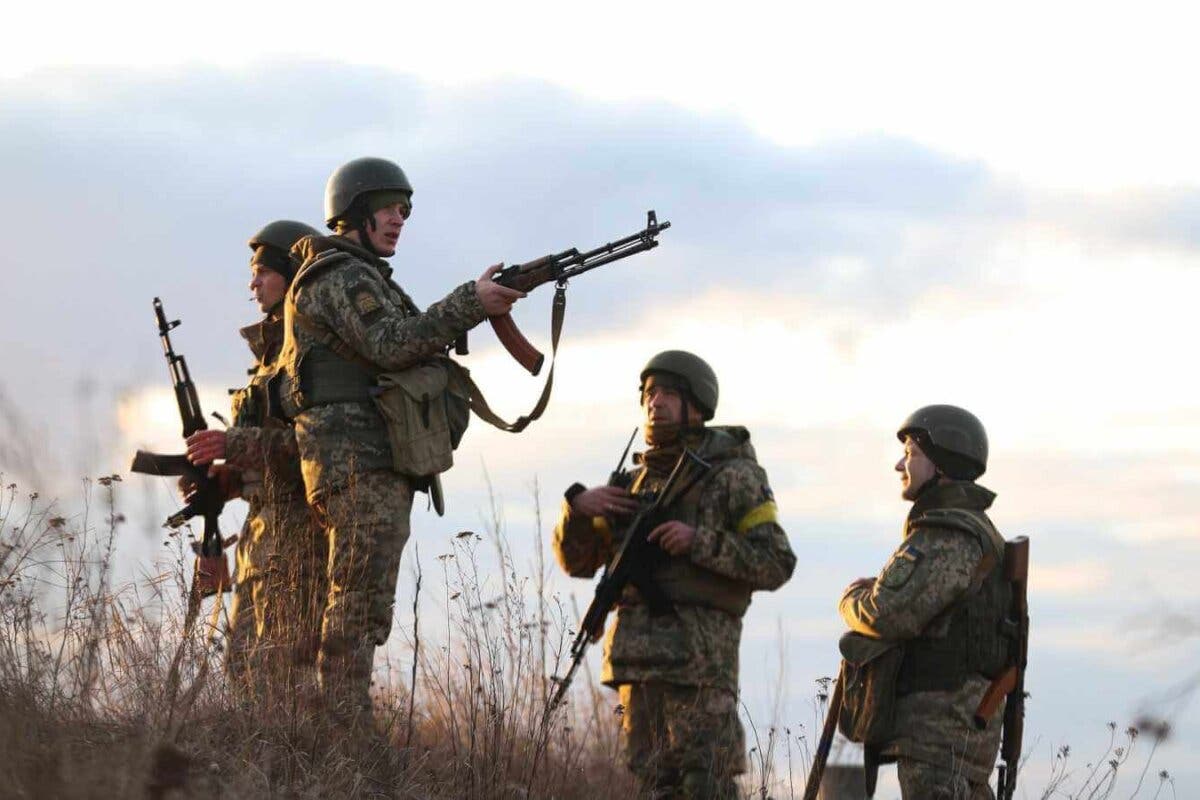 Rusia declara un alto el fuego temporal en dos ciudades de Ucrania para evacuar civiles