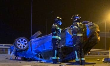 Heridos de gravedad dos jóvenes de 18 y 21 años en un accidente en la M-45