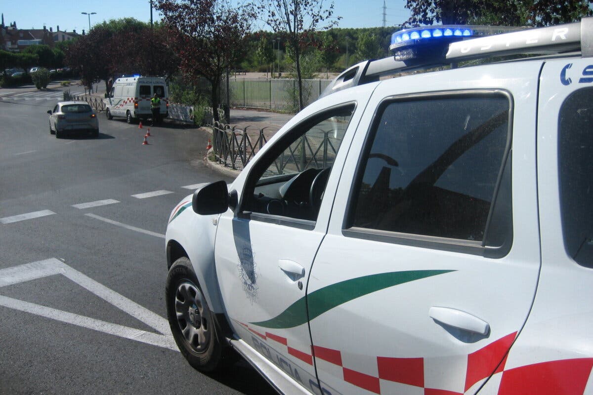 Detenidos dos vecinos de Azuqueca cuando intentaban robar un coche en Coslada 