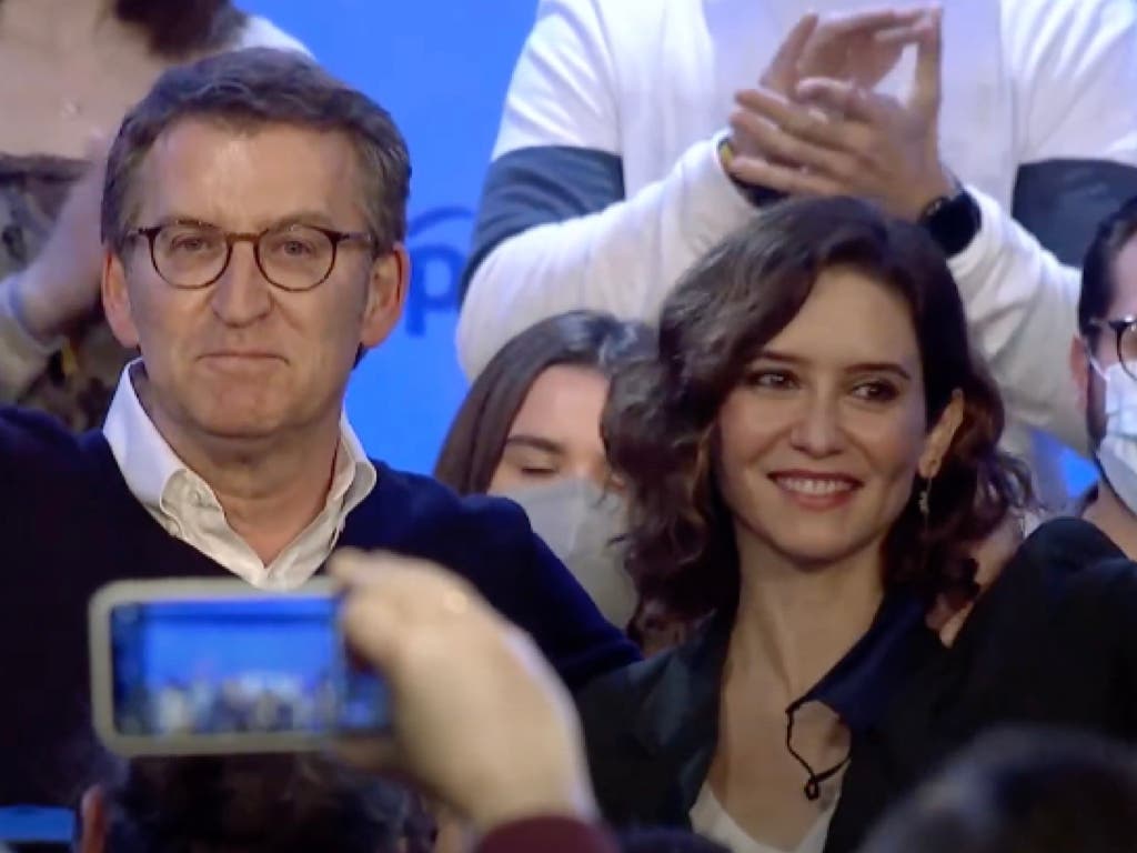 Ayuso y Feijóo decretan la paz en el PP: «Somos la alternativa al desastre de Sánchez» 