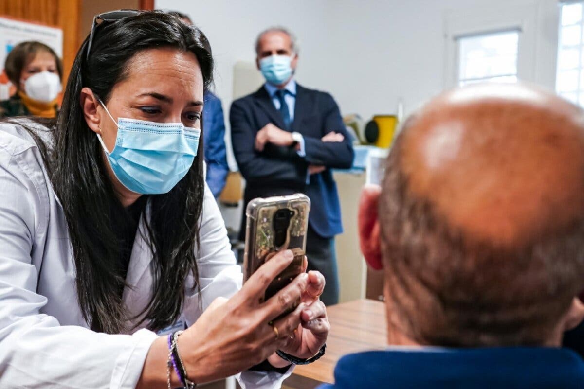 La Comunidad de Madrid avanza en la telemedicina incorporando una nueva herramienta para dermatólogos 