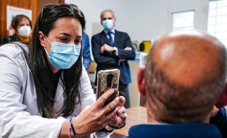 La Comunidad de Madrid avanza en la telemedicina incorporando una nueva herramienta para dermatólogos 