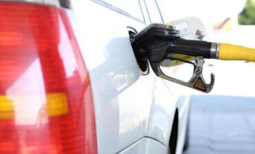 Las gasolineras cargan contra el Gobierno por el descuento y algunas amenazan con cerrar