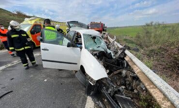 Muere un conductor de 19 años al chocar contra un furgón blindado en Ajalvir 