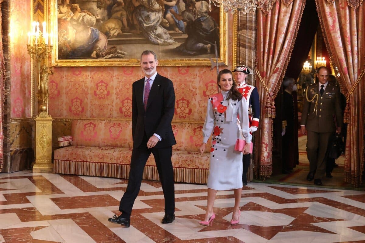 Alcalá de Henares recupera hoy la entrega del Premio Cervantes con la presencia de los Reyes 