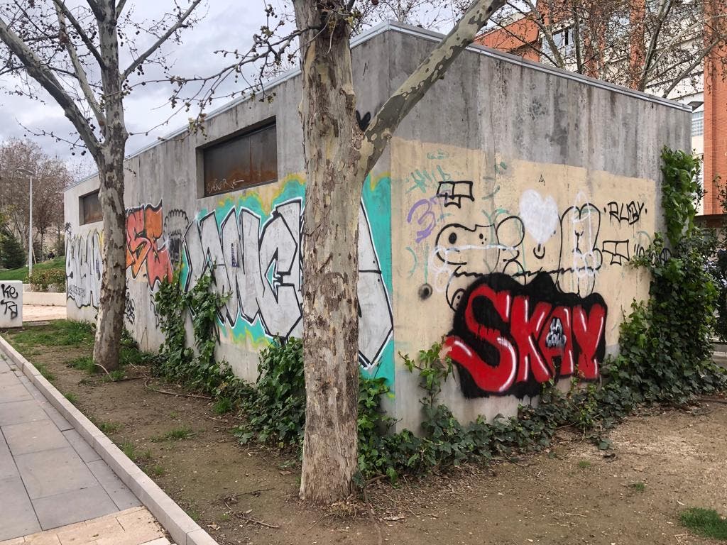 Solicitan la instalación de baños públicos en diferentes parques de Alcalá de Henares 