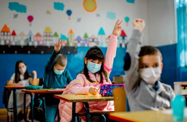 Guadalajara: UGT avisa de la incertidumbre en los centros educativos ante la retirada de las mascarillas