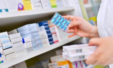 Ayuso liberaliza las farmacias de la Comunidad de Madrid: apertura 24 horas y servicio a domicilio