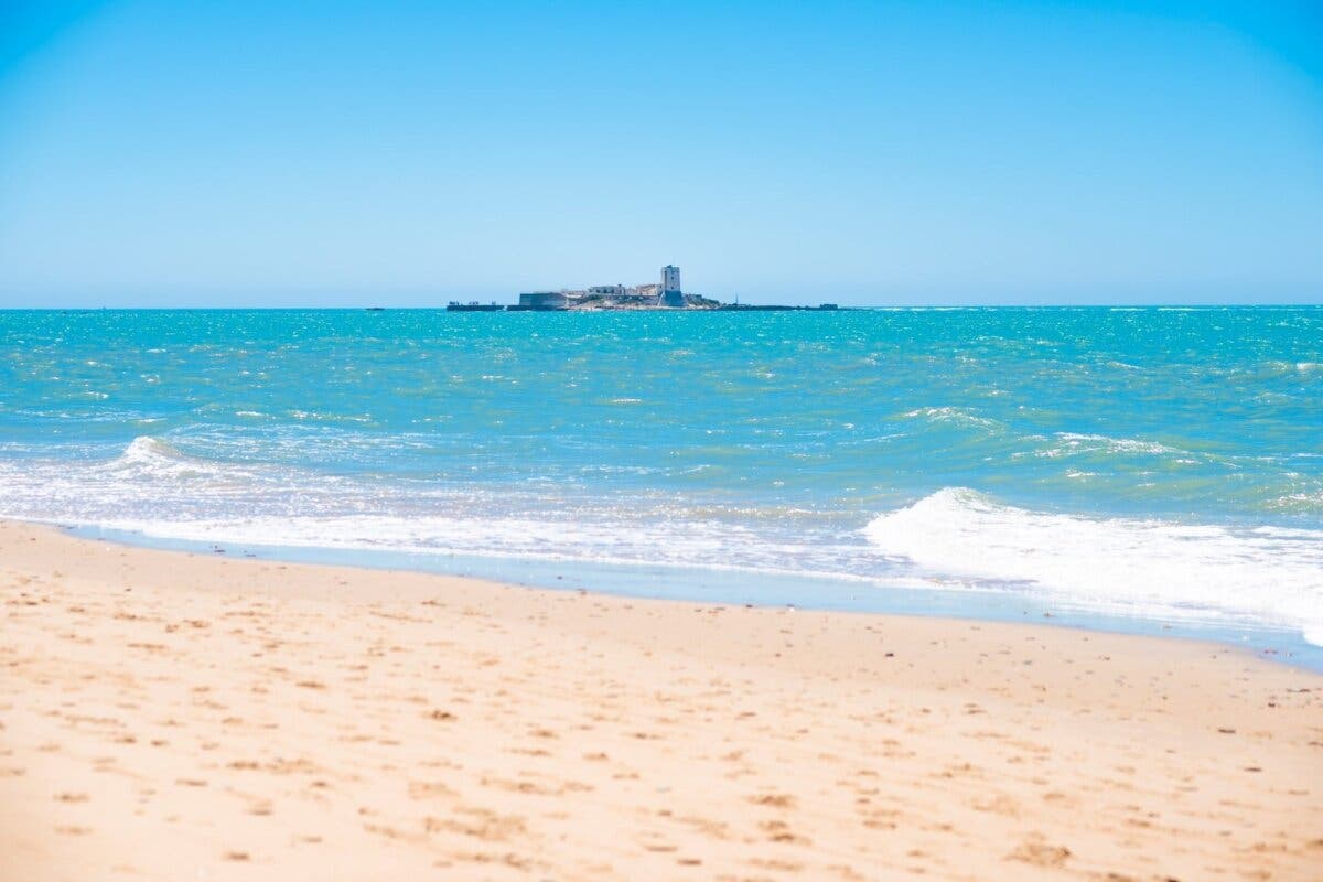 España sigue siendo líder mundial en playas con 621 banderas azules