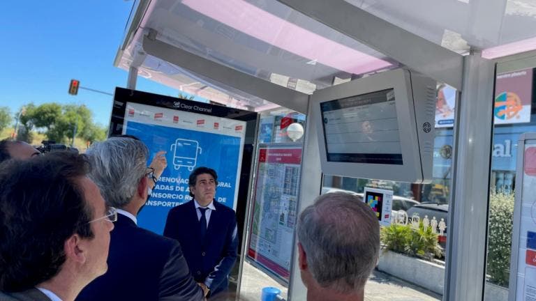 Así son las nuevas marquesinas de autobuses que llegan a la Comunidad de Madrid