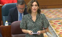 Ayuso cree que si gobernara la izquierda, «el reguero de manteros que dejó Carmena llegaría hasta Móstoles»
