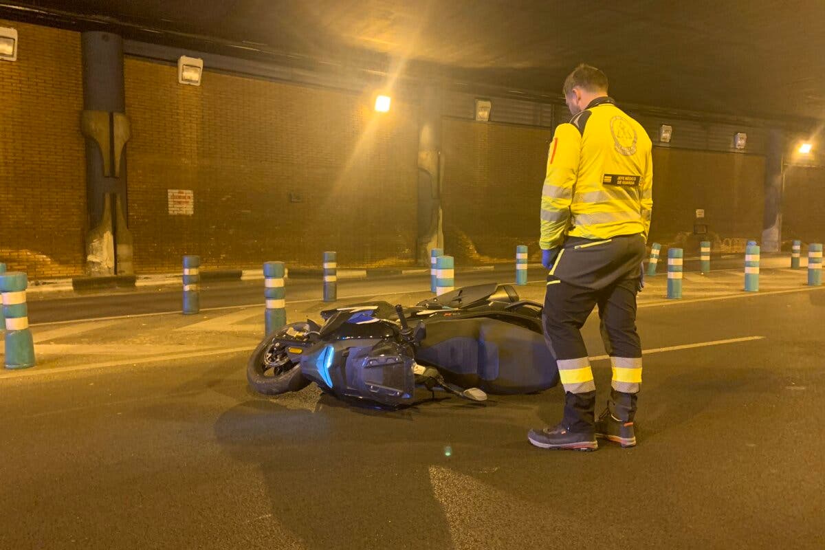 Muere un motorista de 27 años en un accidente en el túnel de María de Molina