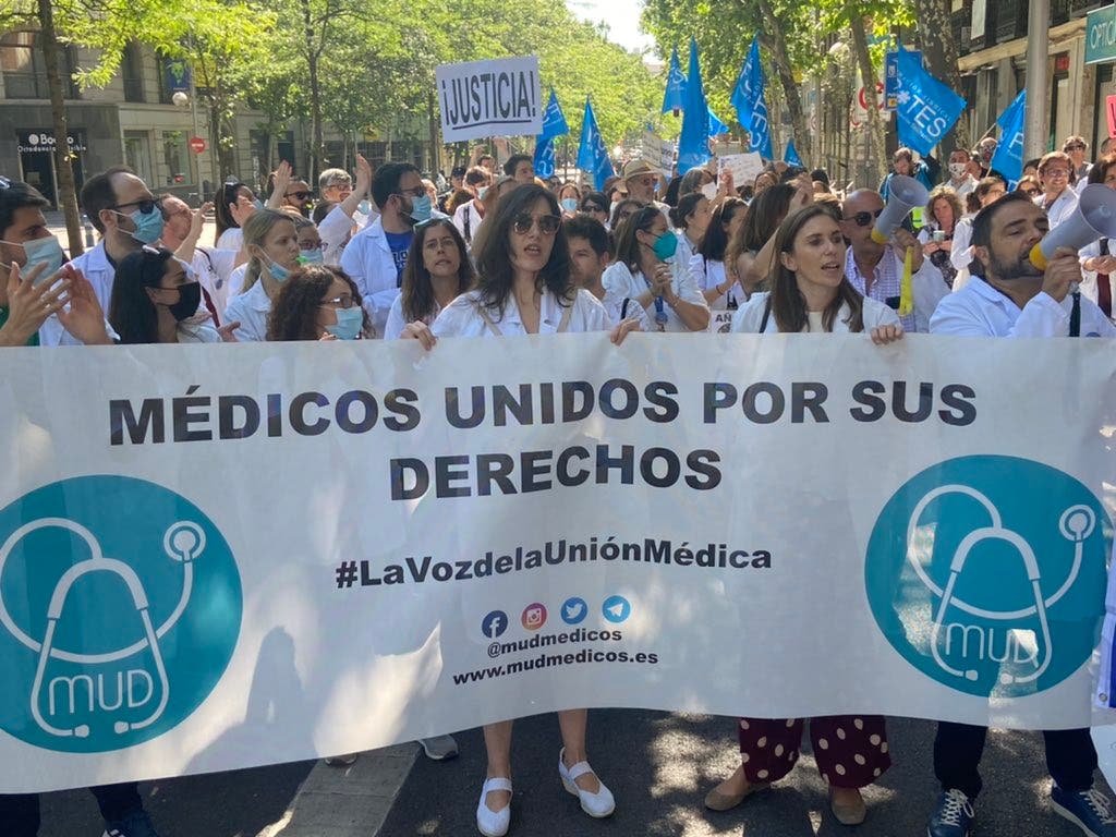 Los médicos de Madrid desconvocan la huelga indefinida tras alcanzar un acuerdo con Sanidad 