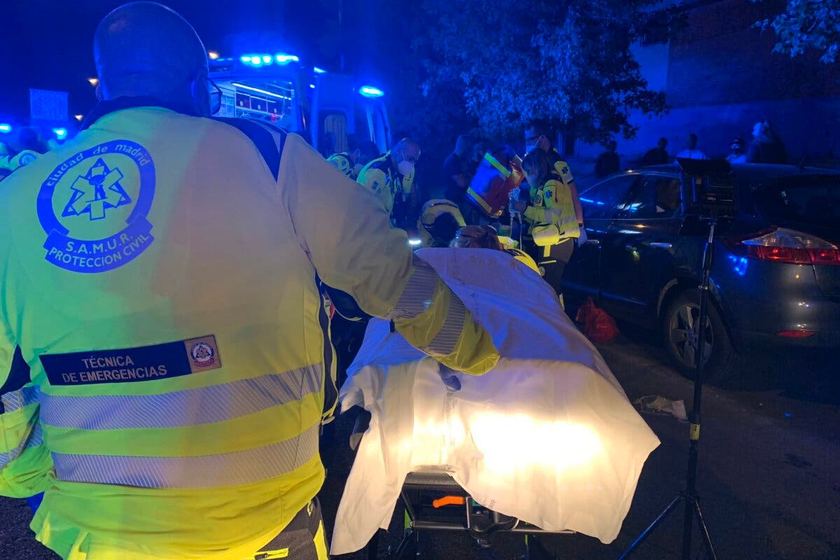 Muy grave un joven tras chocar en monopatín contra un autobús de la EMT