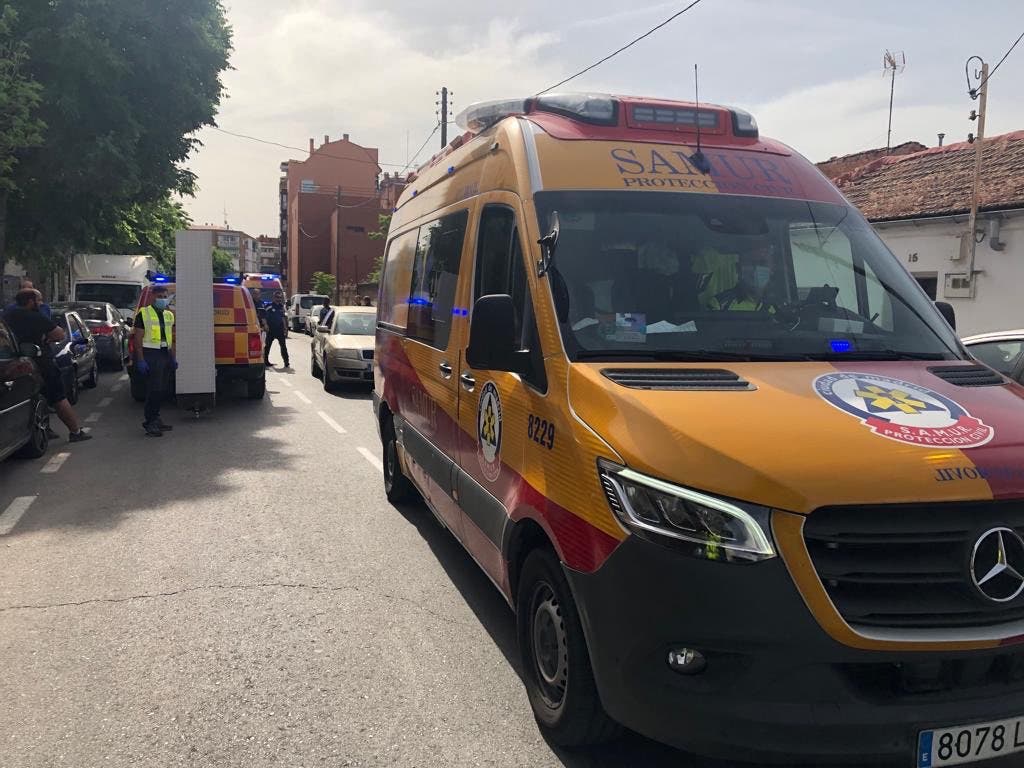 Muy grave una mujer de 87 años tras ser atropellada por un coche en Vallecas