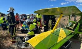 Se estrella una avioneta en Madrid y el piloto salva la vida 