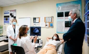 La Comunidad de Madrid, pionera en implantar ecógrafos en todos los centros de salud 