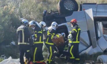 Mueren dos conductores al chocar un turismo y un camión en Aranjuez 