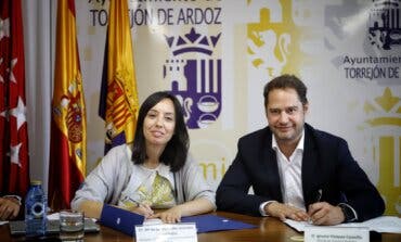 La delegada del Gobierno constata que «Torrejón es un municipio seguro» y «sin actividad de bandas juveniles violentas»
