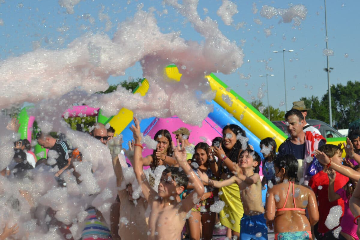 Torrejón de Ardoz: La Fiesta de la Espuma vuelve a Parque Corredor 