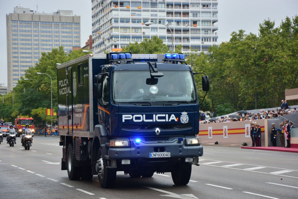 Controles documentales, ciberpatrullaje y un camión laboratorio: la Policía intensifica el dispositivo por la cumbre de la OTAN en Madrid 