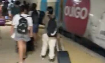Una avería en un tren de Ouigo deja tirados a 960 pasajeros más de tres horas en el trayecto Barcelona-Madrid