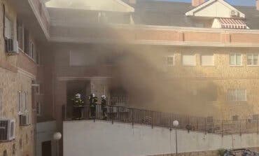Trece personas afectadas en el incendio de una vivienda en Arroyomolinos