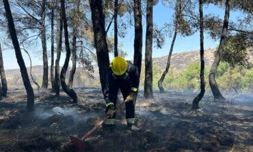 Continúa la extinción del incendio de Aranjuez que ha quemado más de 280 hectáreas 