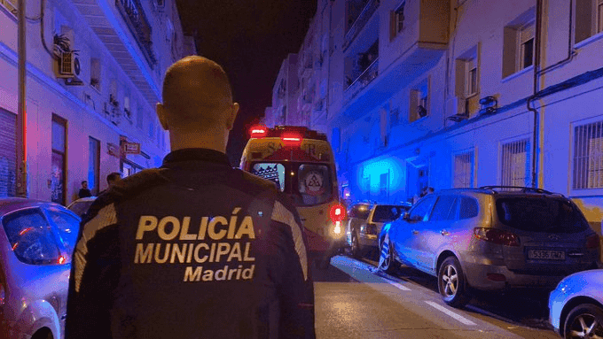 Detenidos los tres jóvenes hallados ayer desnudos y con graves quemaduras en una nave de Carabanchel 