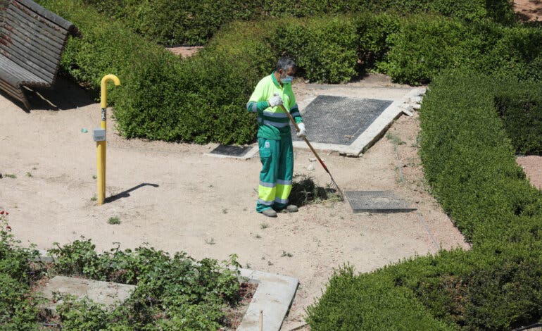 El Gobierno prohibirá el trabajo al aire libre cuando haya alerta roja o naranja por calor