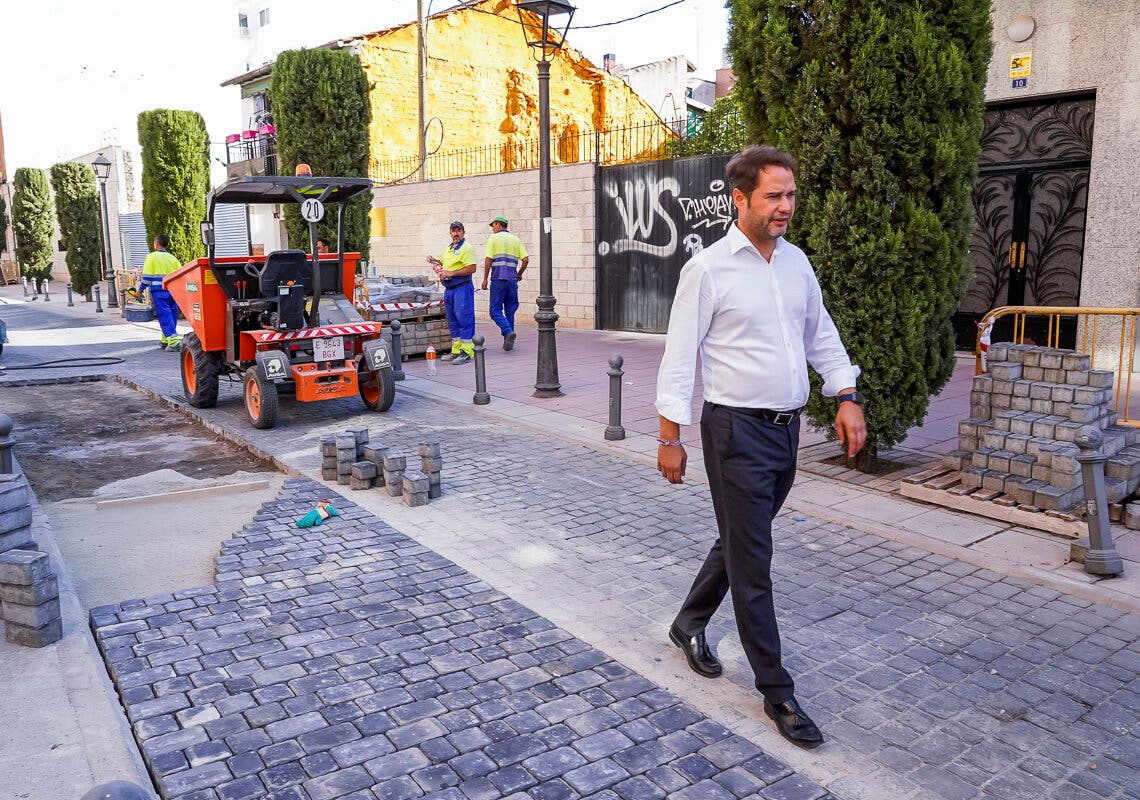 Torrejón de Ardoz lleva a cabo un plan de bacheado en cinco importantes calles de la ciudad