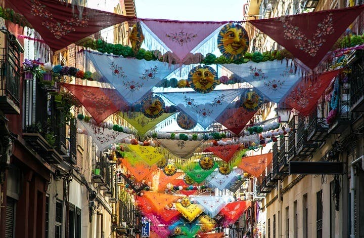 Vuelven las fiestas más castizas de Madrid: San Cayetano, San Lorenzo y La Paloma