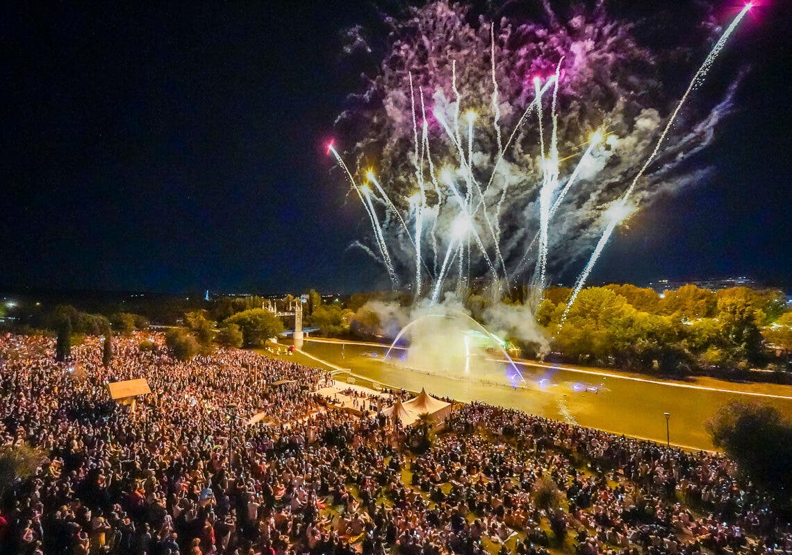 Espectacular y multitudinaria celebración del décimo Aniversario del Parque Europa de Torrejón de Ardoz 