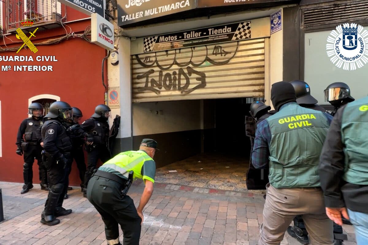 Cae en Madrid una banda que robaba motos y coches para vender las piezas 