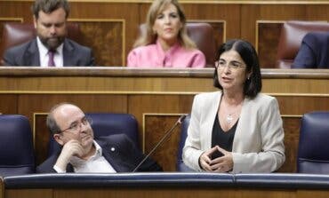 Sanidad mantendrá la mascarilla obligatoria en el transporte público «hasta que digan los expertos»