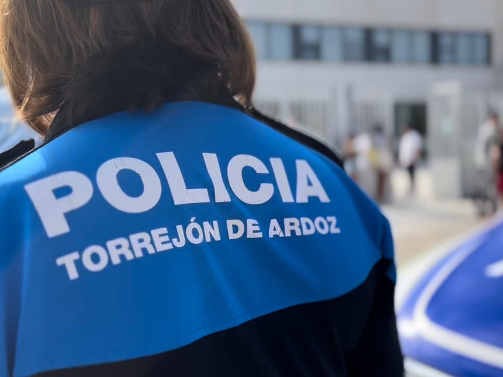 Torrejón refuerza la presencia policial en institutos contra las novatadas y las bandas latinas 