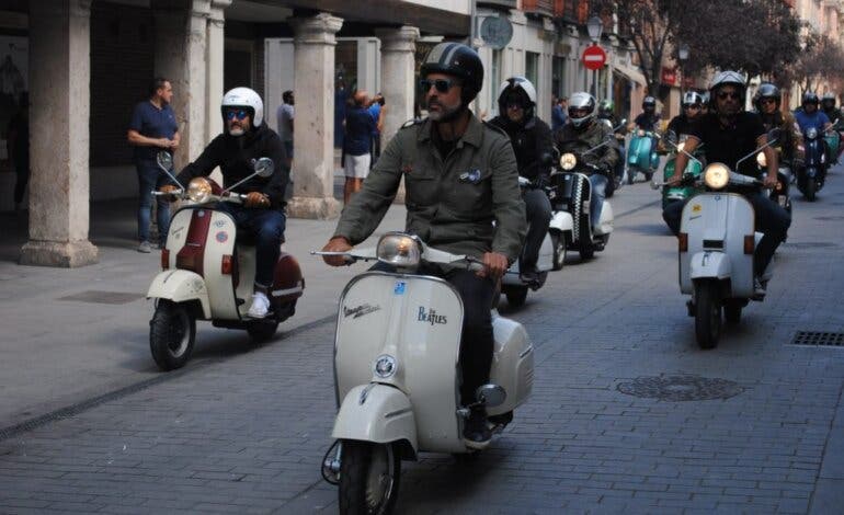 Vuelve VespaAlcalá: 200 Vespas tomarán el centro de Alcalá de Henares este sábado