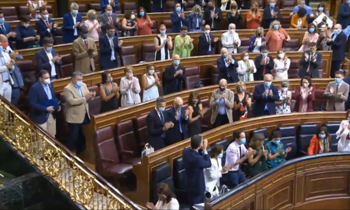 El Congreso gastará 1,2 millones de euros en renovar los iPhone y Samsung de los diputados